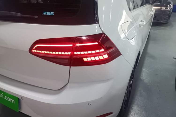 Used Volkswagen Golf 2020 Charming Edition 280TSI DSG R-Line Right Rear Taillight