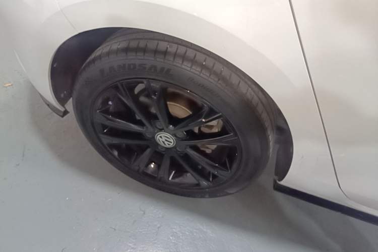 Used Volkswagen Golf 2020 Charming Edition 280TSI DSG R-Line Right Rear Wheel Hub