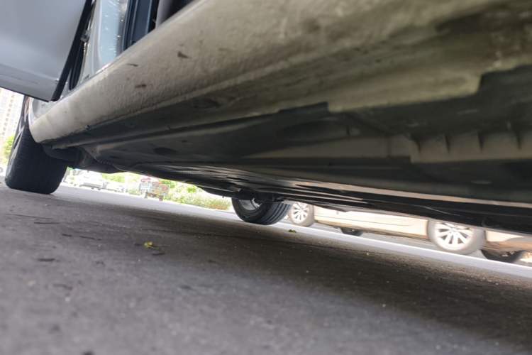 Used Volkswagen Golf 2020 Zhiai Edition 280TSI DSG Luxury Model Right Side Sill