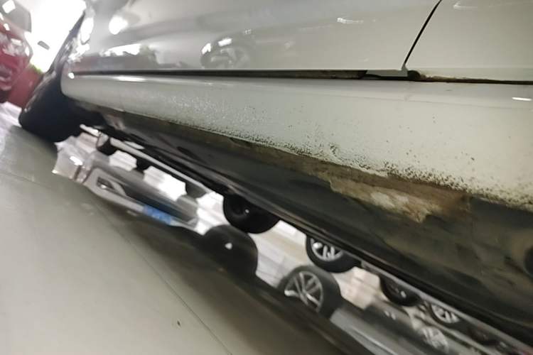 Used Volkswagen Golf 2020 Zhiai Edition 280TSI DSG Luxury Model Right Side Sill
