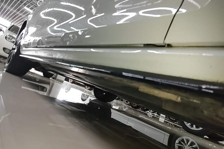 Used Volkswagen Golf 2020 280TSI DSG R-Line Version Right Side Sill