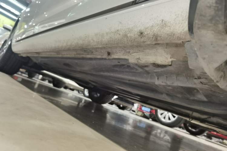 Used Volkswagen Golf 2020 Zhiai Edition 280TSI DSG Comfort Model Right Side Sill