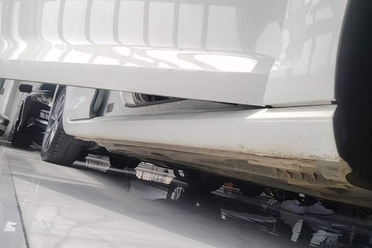 Used Volkswagen Golf 2020 Zhiai Edition 280TSI DSG Comfort Model Right Side Sill