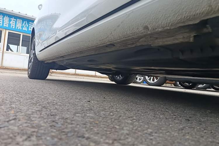 Used Volkswagen Golf 2020 Zhiai Edition 280TSI DSG Comfort Model Right Side Sill