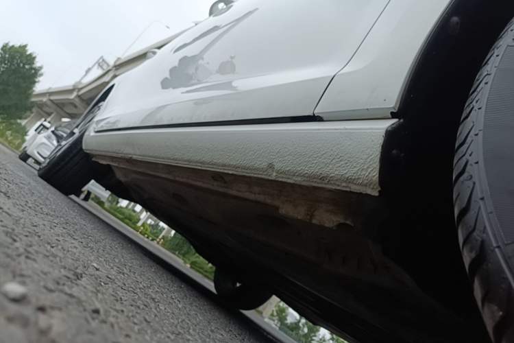 Used Volkswagen Golf 2020 280TSI DSG Luxury Edition Right Side Sill