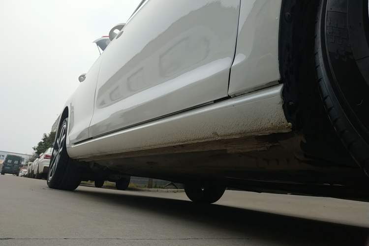 Used Volkswagen Golf 2020 200TSI DSG Comfortable and Ambitious Edition Right Side Sill