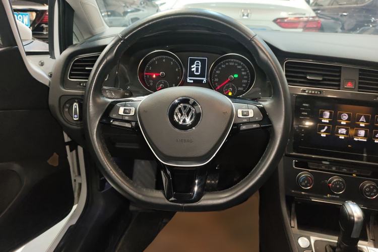 Used Volkswagen Golf 2020 Zhiai Edition 280TSI DSG Comfort Model Steering Wheel