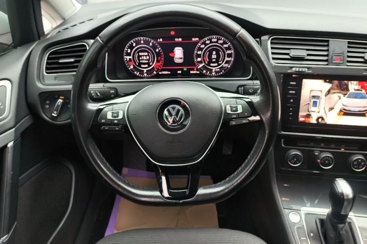 Used Volkswagen Golf 2020 Zhiai Edition 280TSI DSG Comfort Model Steering Wheel