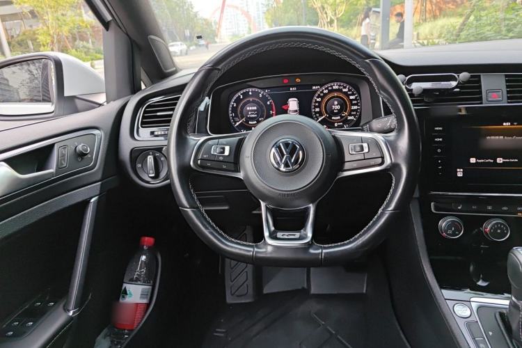 Used Volkswagen Golf 2020 Charming Edition 280TSI DSG R-Line Steering Wheel