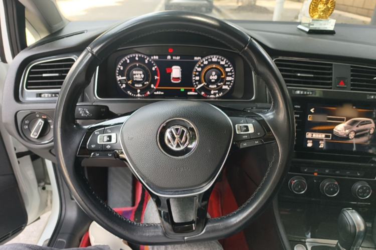 Used Volkswagen Golf 2020 Zhiai Edition 280TSI DSG Luxury Model Steering Wheel