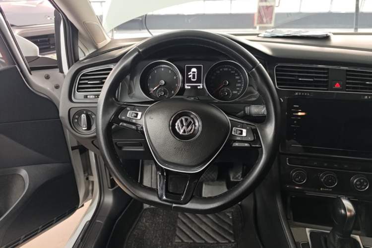 Used Volkswagen Golf 2020 280TSI DSG Comfort Version Steering Wheel