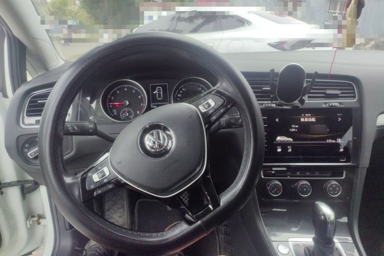 Used Volkswagen Golf 2020 Zhiai Edition 280TSI DSG Comfort Model Steering Wheel