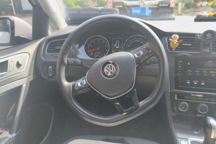 Used Volkswagen Golf 2020 Zhiai Edition 280TSI DSG Comfort Model Steering Wheel