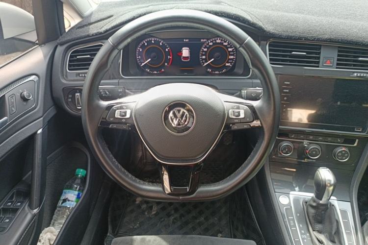 Used Volkswagen Golf 2020 Zhiai Edition 280TSI DSG Luxury Model Steering Wheel