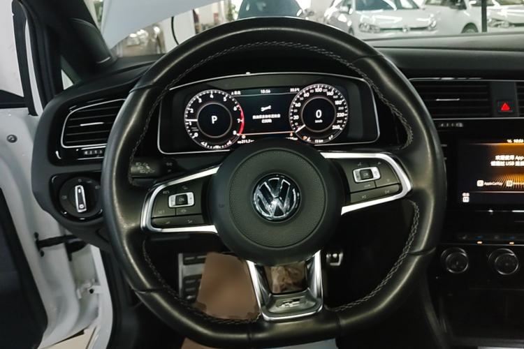 Used Volkswagen Golf 2020 280TSI DSG R-Line Version Steering Wheel
