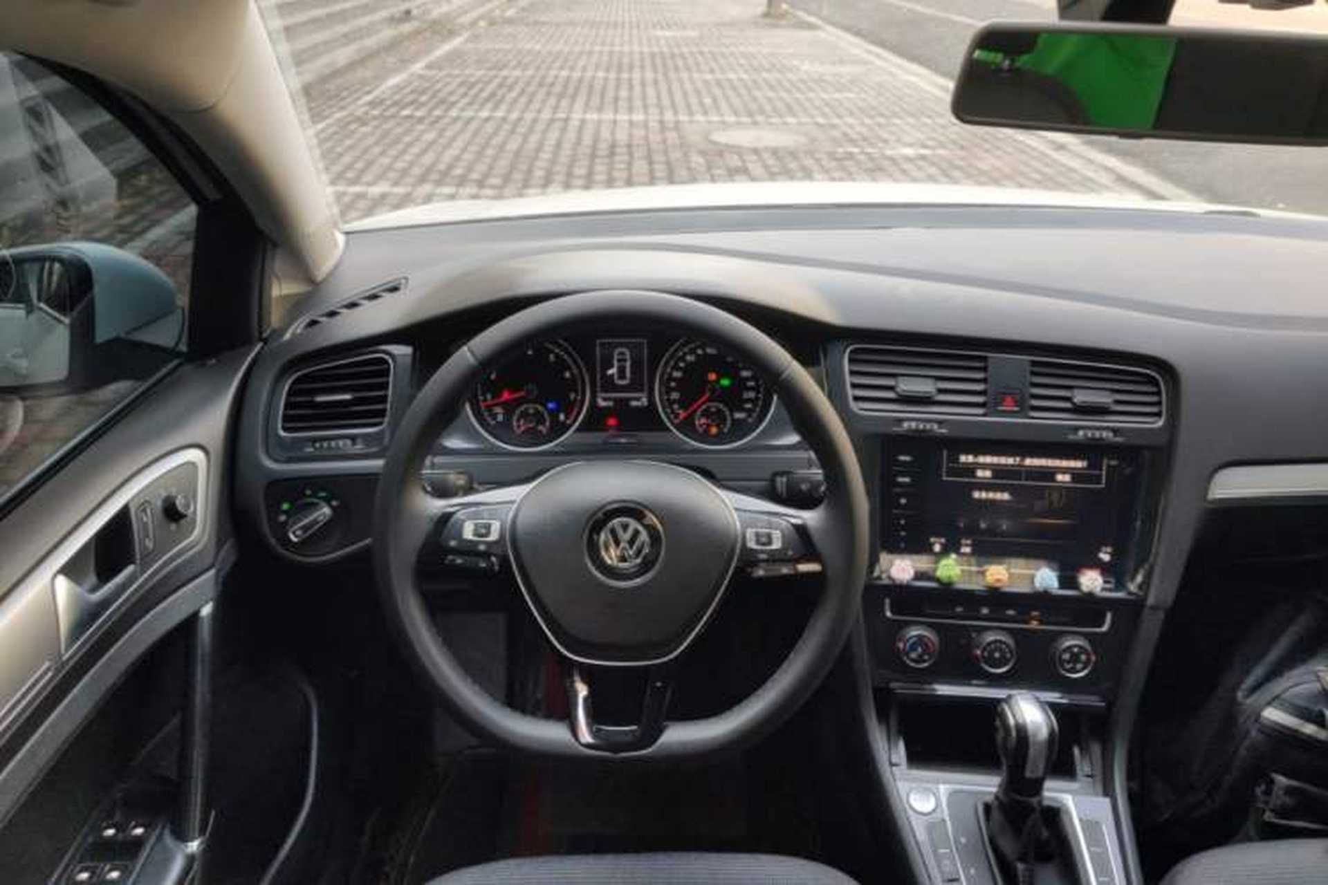 Used Volkswagen Golf 2020 Zhiai Edition 280TSI DSG Comfort Model Steering Wheel