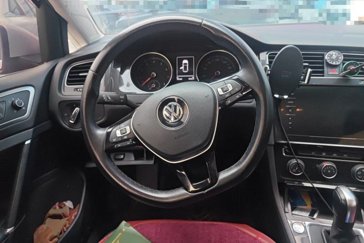 Used Volkswagen Golf 2020 Zhiai Edition 280TSI DSG Comfort Model Steering Wheel