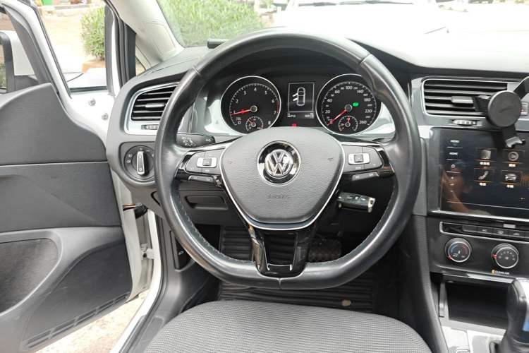 Used Volkswagen Golf 2020 280TSI DSG Comfort Version Steering Wheel