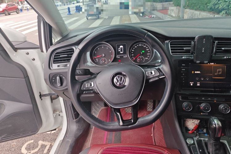 Used Volkswagen Golf 2020 Zhiai Edition 280TSI DSG Comfort Model Steering Wheel