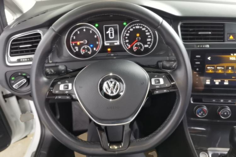 Used Volkswagen Golf 2020 Zhiai Edition 280TSI DSG Comfort Model Steering Wheel