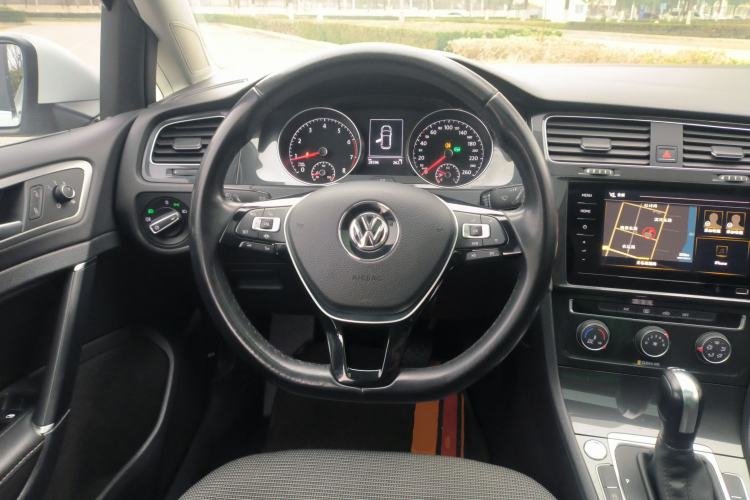Used Volkswagen Golf 2020 Zhiai Edition 280TSI DSG Comfort Model Steering Wheel