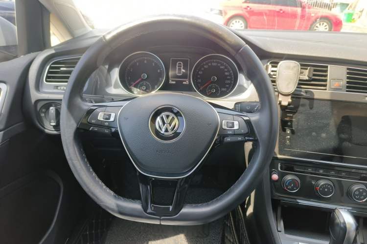 Used Volkswagen Golf 2020 280TSI DSG Comfort Version Steering Wheel