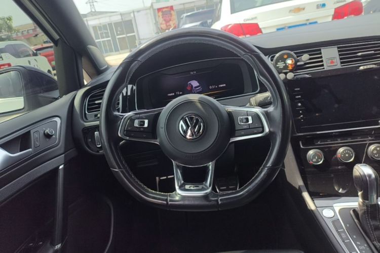 Used Volkswagen Golf 2020 Charming Edition 280TSI DSG R-Line Steering Wheel