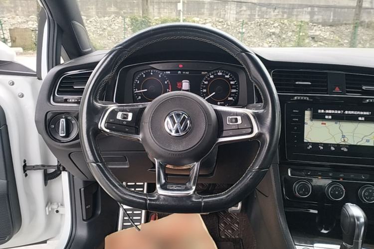 Used Volkswagen Golf 2020 Charming Edition 280TSI DSG R-Line Steering Wheel