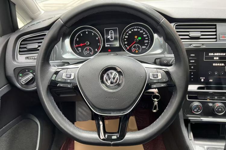 Used Volkswagen Golf 2020 200TSI DSG Comfortable and Ambitious Edition Steering Wheel
