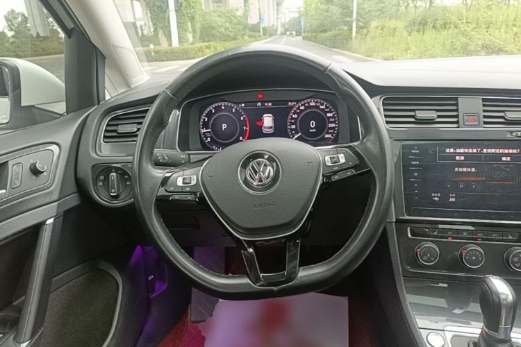 Used Volkswagen Golf 2020 280TSI DSG Luxury Edition Steering Wheel