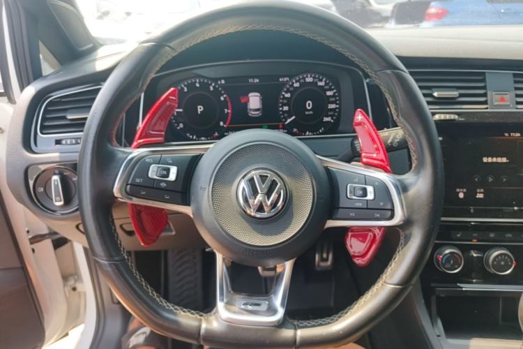 Used Volkswagen Golf 2020 Charming Edition 280TSI DSG R-Line Steering Wheel