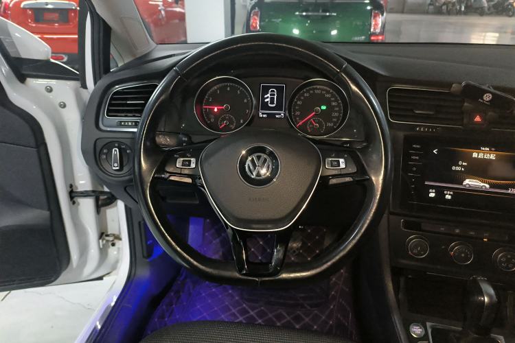 Used Volkswagen Golf 2020 Zhiai Edition 280TSI DSG Comfort Model Steering Wheel