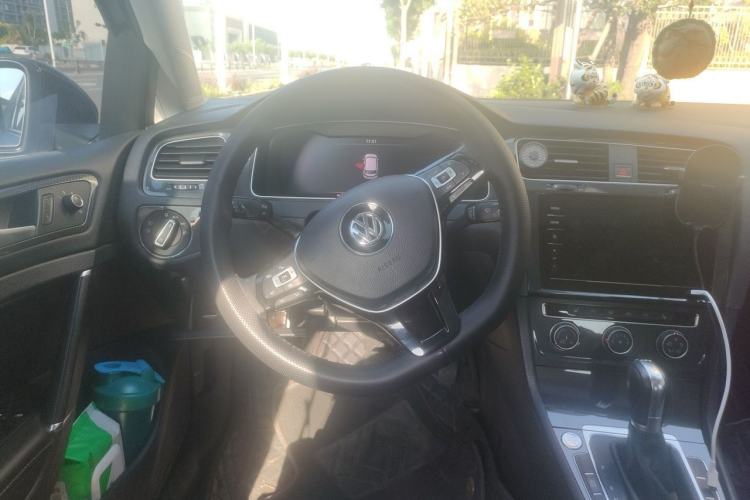 Used Volkswagen Golf 2020 280TSI DSG Luxury Edition Steering Wheel