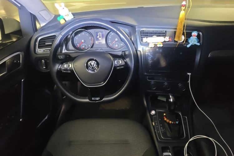 Used Volkswagen Golf 2020 Zhiai Edition 280TSI DSG Comfort Model Steering Wheel
