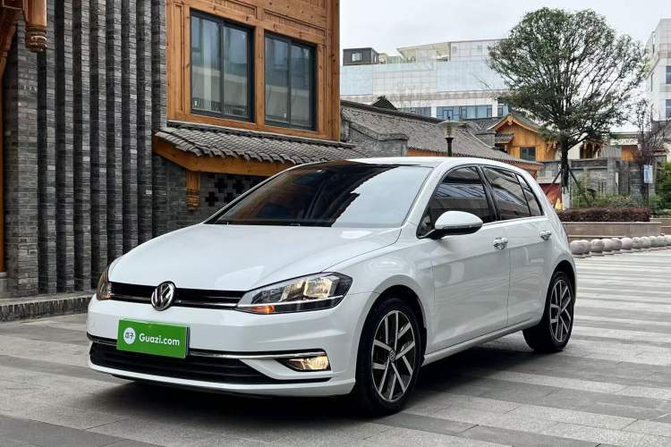 Ojetý Volkswagen Golf 2020 200TSI DSG Comfortable and Ambitious Edition Guazi used car, China used car export, Used car for sale, Used cars, Cheapest cars for sale