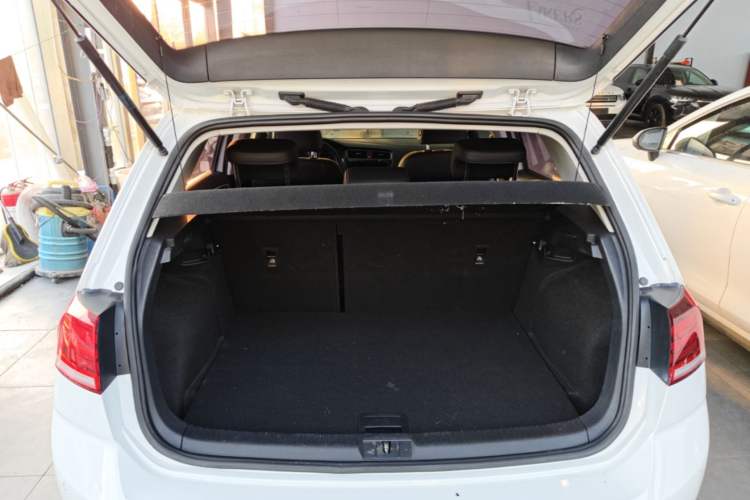 Used Volkswagen Golf 2020 280TSI DSG Comfort Version Trunk