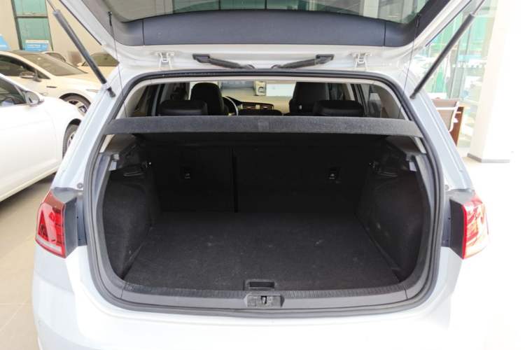 Used Volkswagen Golf 2020 280TSI DSG Comfort Version Trunk