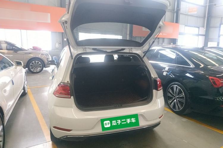 Used Volkswagen Golf 2020 200TSI DSG Comfortable and Ambitious Edition Trunk