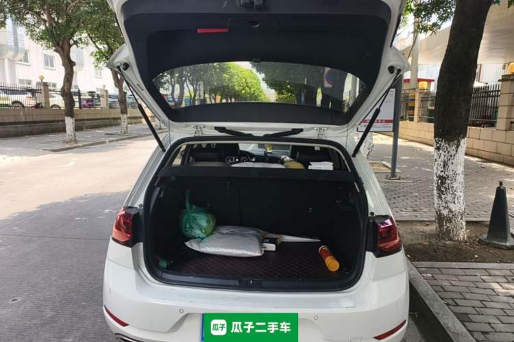 Used Volkswagen Golf 2020 Zhiai Edition 280TSI DSG Luxury Model Trunk