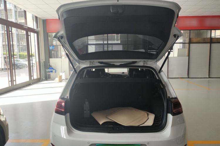 Used Volkswagen Golf 2020 280TSI DSG Luxury Edition Trunk