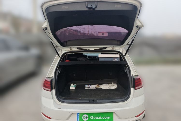 Used Volkswagen Golf 2020 Zhiai Edition 200TSI DSG Comfortable & Ambitious Version Trunk