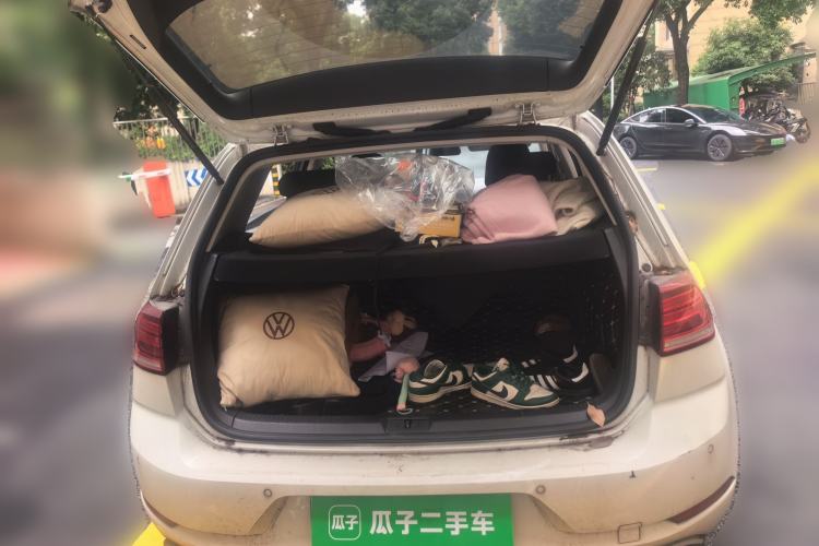 Used Volkswagen Golf 2020 Zhiai Edition 200TSI DSG Comfortable & Ambitious Version Trunk