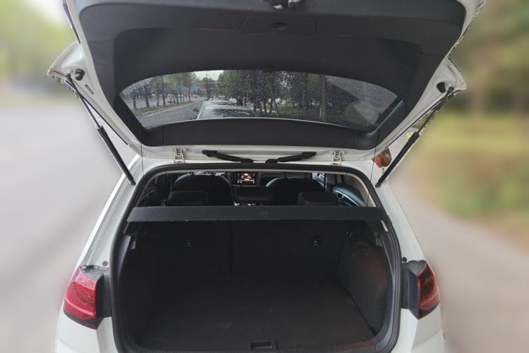 Used Volkswagen Golf 2020 280TSI DSG Luxury Edition Trunk