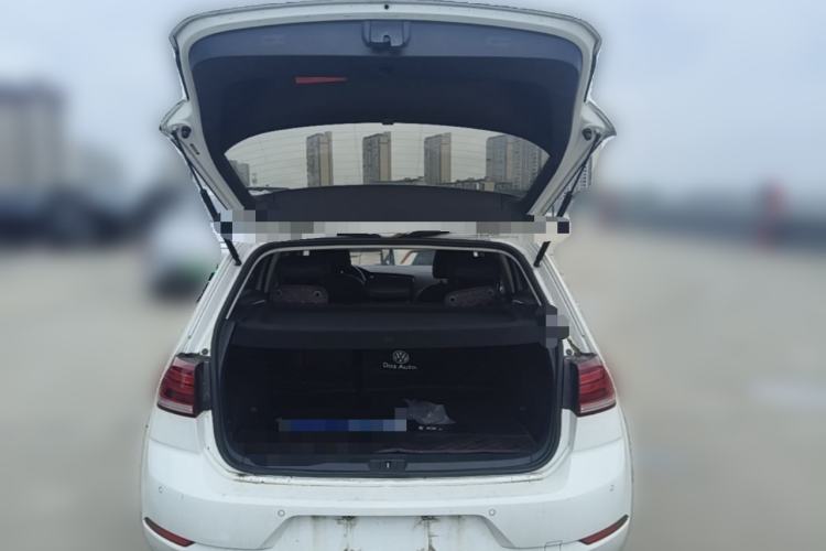 Used Volkswagen Golf 2020 Zhiai Edition 200TSI DSG Comfortable & Ambitious Version Trunk