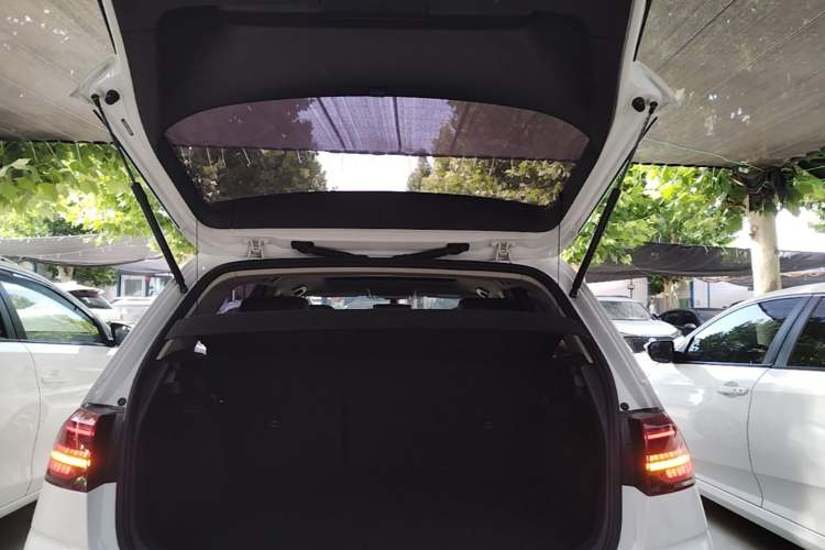 Used Volkswagen Golf 2020 280TSI DSG Luxury Edition Trunk