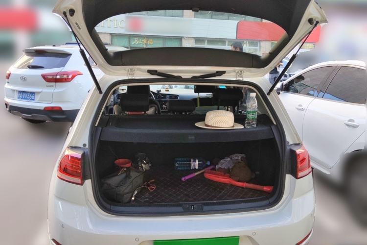 Used Volkswagen Golf 2020 200TSI DSG Comfortable and Ambitious Edition Trunk