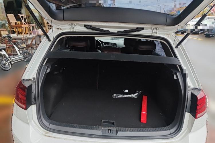 Used Volkswagen Golf 2020 Zhiai Edition 280TSI DSG Comfort Model Trunk