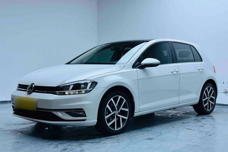 Used Volkswagen Golf 2020 Zhiai Edition 200TSI DSG Comfortable & Ambitious Version Guazi used car, China used car export, Used car for sale, Used cars, Cheapest cars for sale