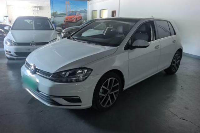 Ojetý Volkswagen Golf 2020 Zhiai Edition 280TSI DSG Comfort Model