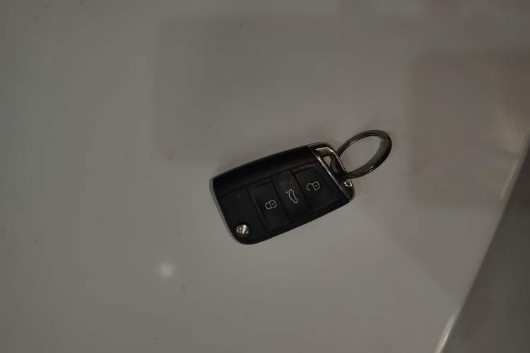Used Volkswagen Golf 2020 Zhiai Edition 280TSI DSG Comfort Model Vehicle Key